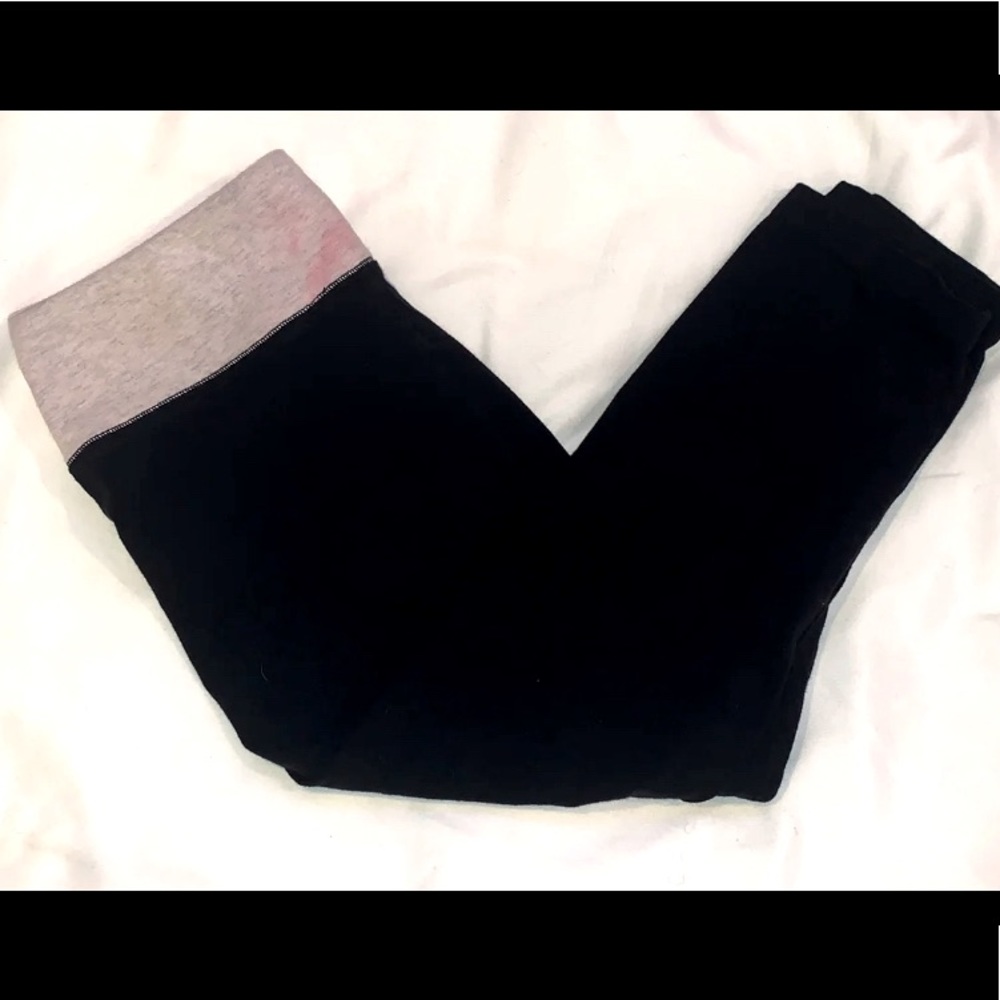 Women Black Capri Pants